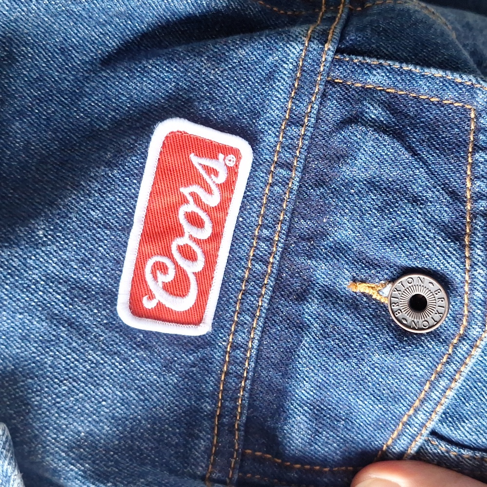 Coors x Brixton CP Banquet Blue Denim Trucker Jacket Size Large 100% Cotton - Picture 3 of 9